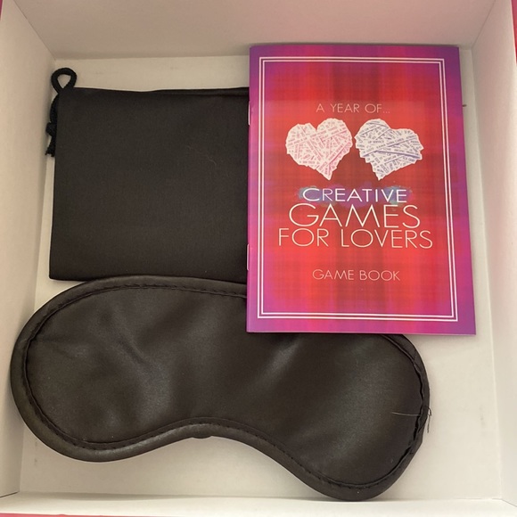 a year of creative game for lovers game box - Picture 5 of 7